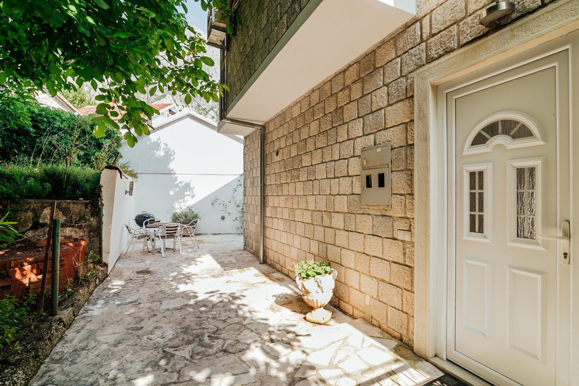 Holiday Home Amanda Hollick Kotor Luaran gambar