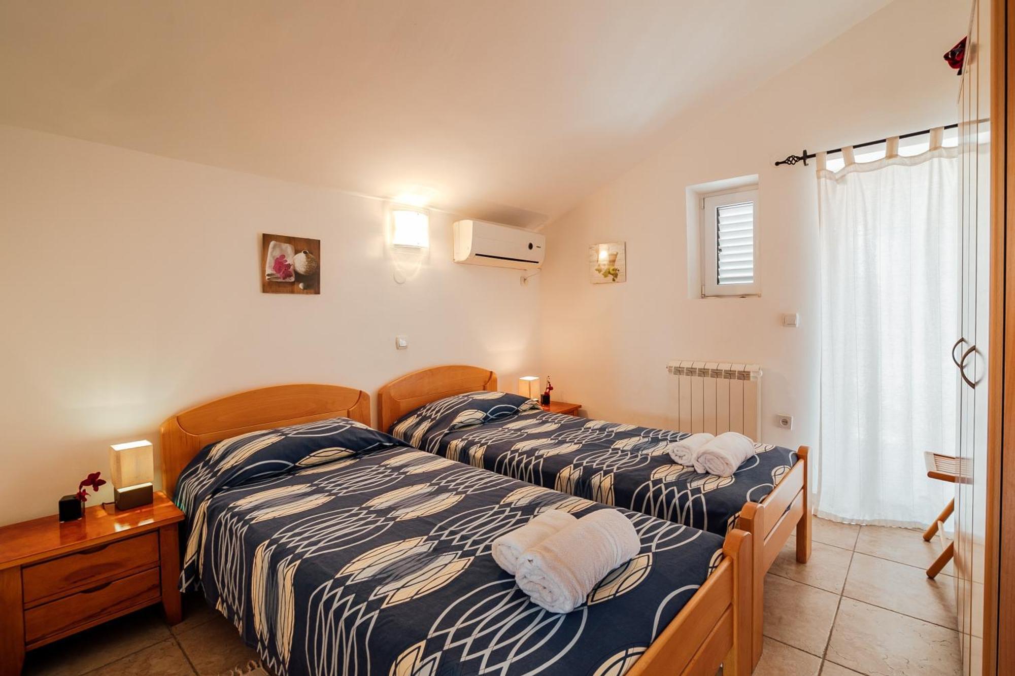 Holiday Home Amanda Hollick Kotor Luaran gambar